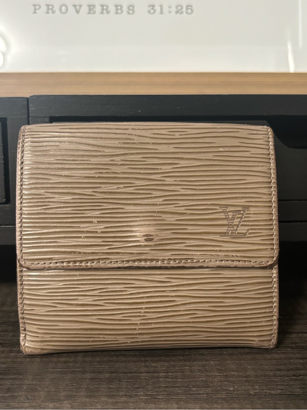 Vintage Louis Vuitton Paris Epi Leather Snap Wallet - Authentic - Picture 2 of 14